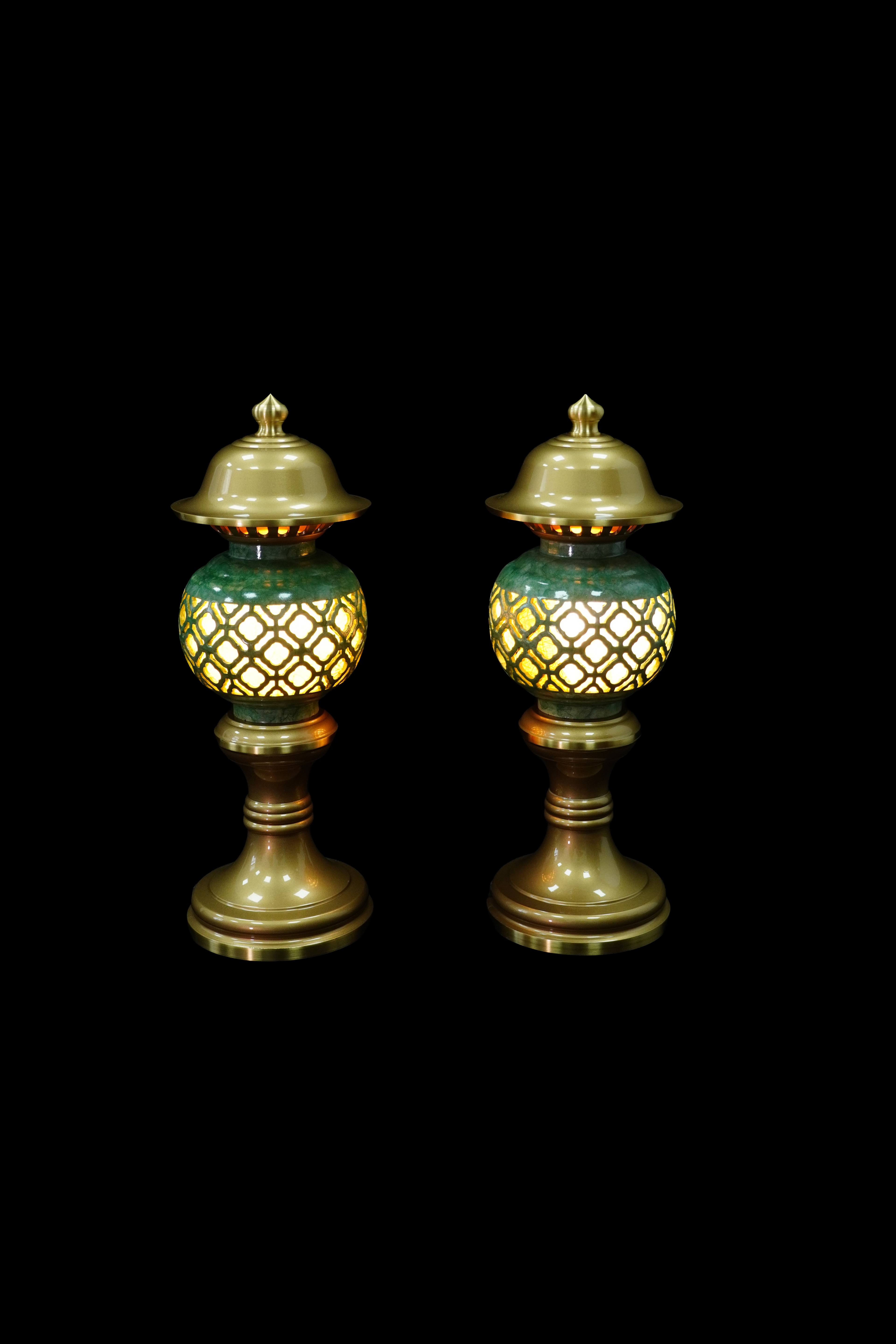 Virid Prayer Lamp (Single/Pair)