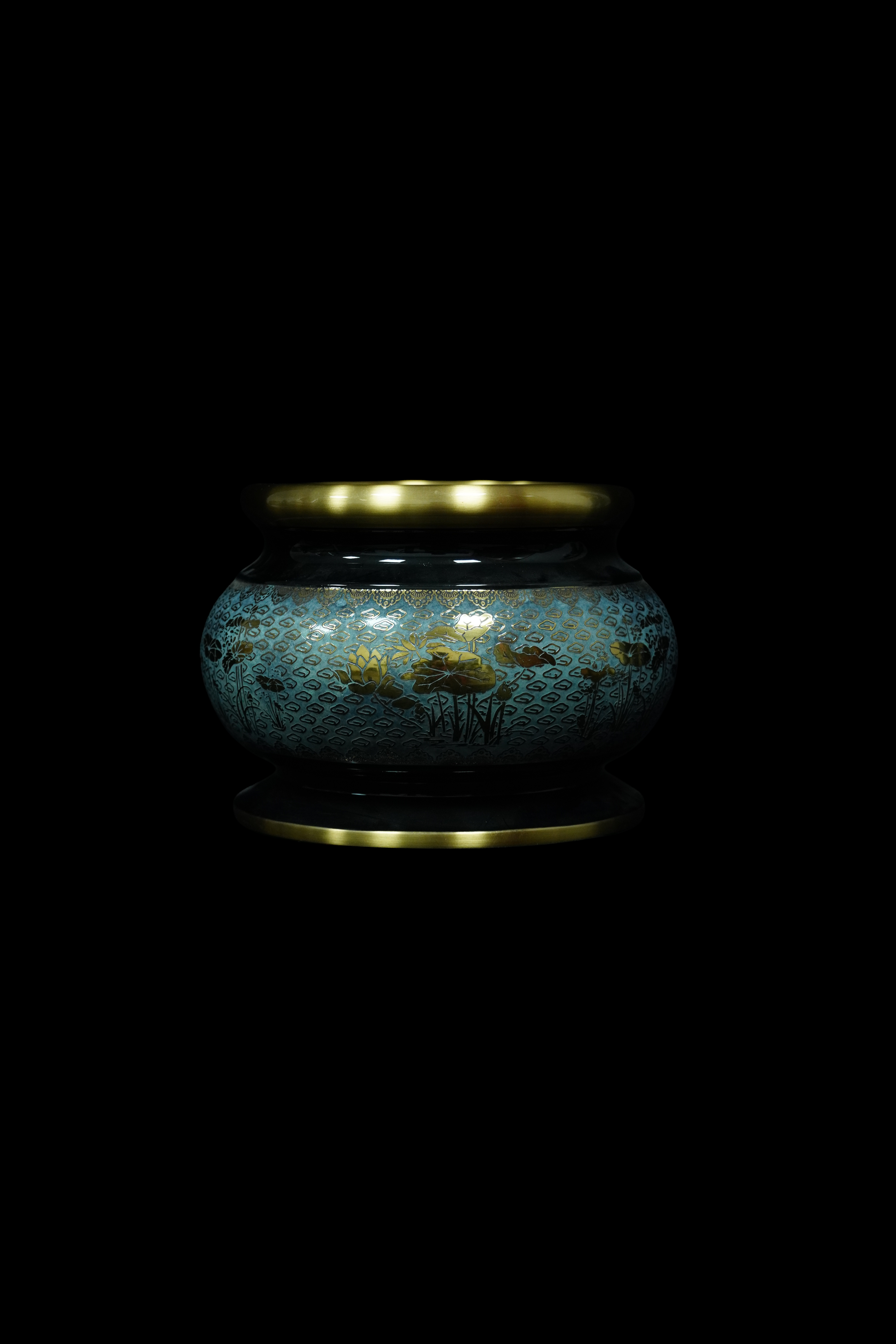 Nocturne Incense Bowl — Ritual Form